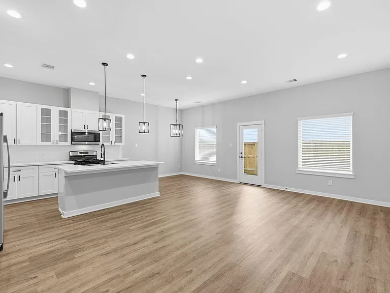 412 Stonework Landing Ln — Photo 4