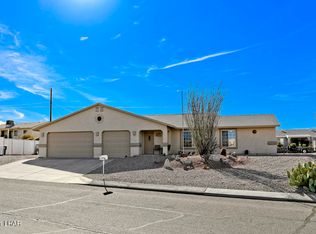 2856 Winterhaven Dr, Lake Havasu City, AZ 86404
