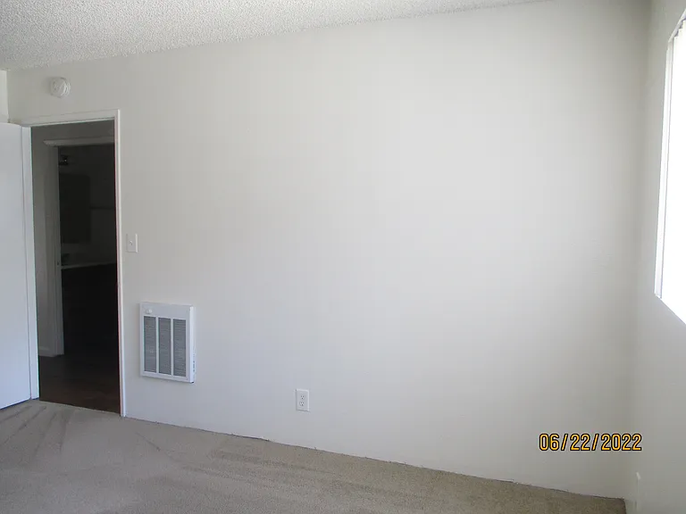 2114 Thomas Ave #2 — Photo 8