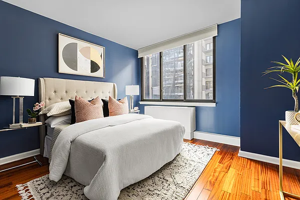 Rented by SERHANT. | media 5