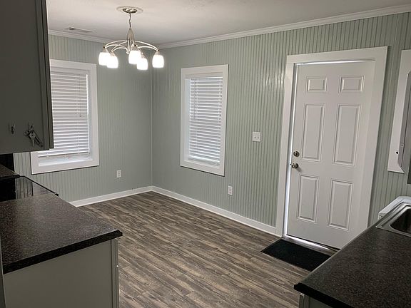 Kitchen / breakfast area