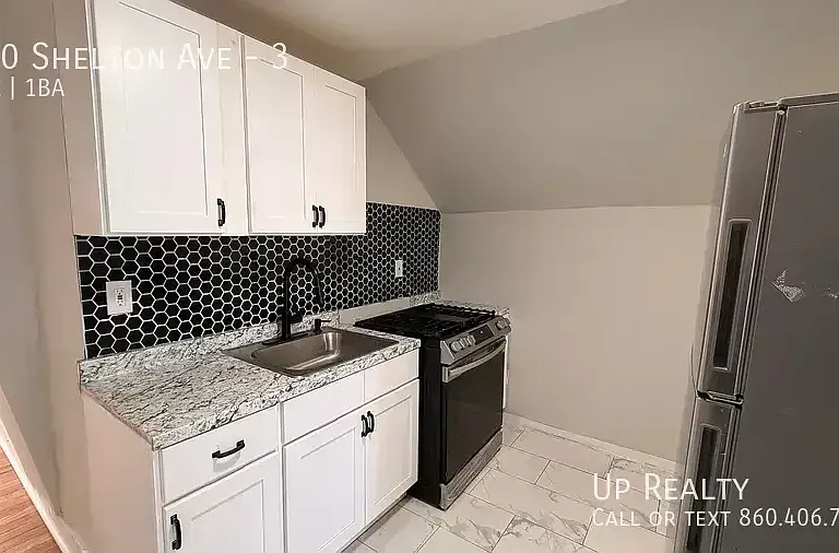 370 Shelton Ave #3 — Photo 1