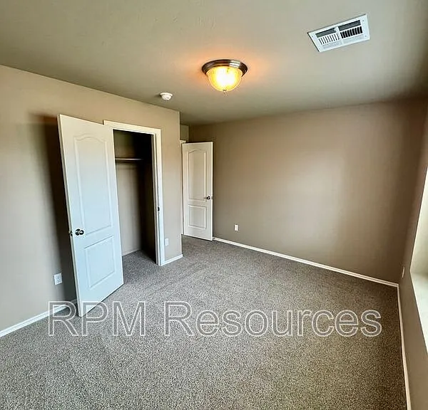 2705 Sugar Pine Dr — Photo 5