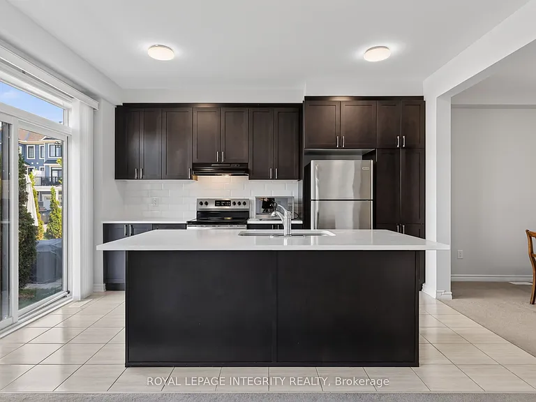 129 Umbra Pl — Photo 12