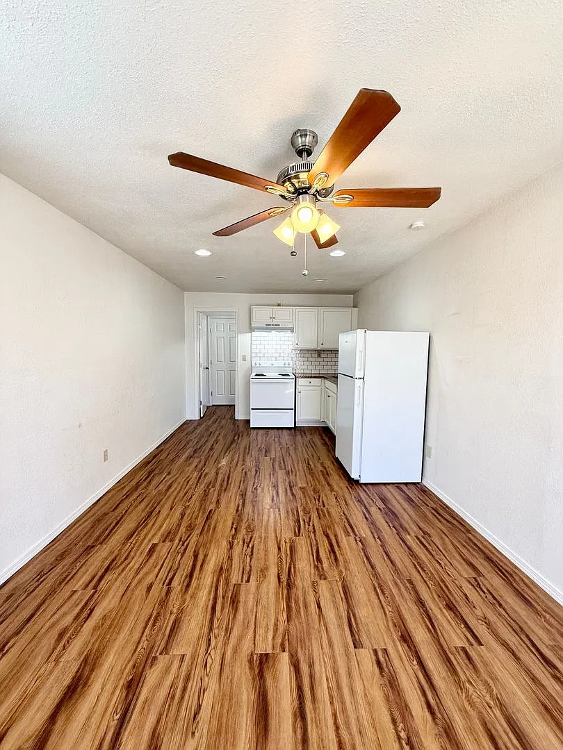 CD 1912 25th Street — Photo 4