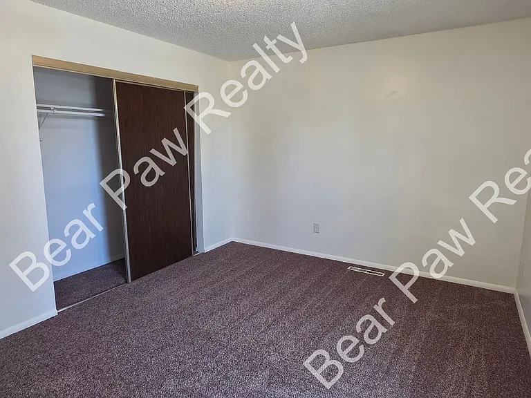 2525 Pattison Ave — Photo 7