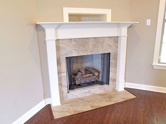 3rd image of 90 Chesnut Ridge Dr #225