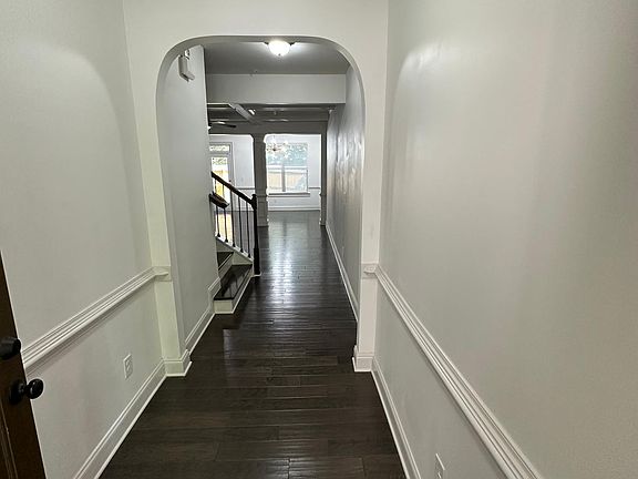 4th image of 2061 Brightleaf Way