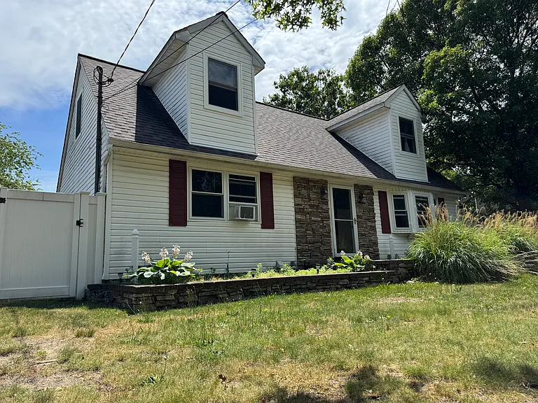 N Coleman Rd — Photo 1