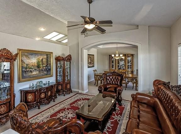 5th image of 9773 Desmond Dr