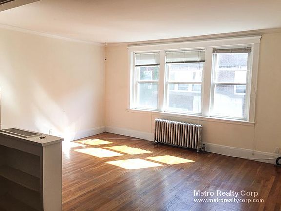 2nd image of 44 Longwood Ave APT 4