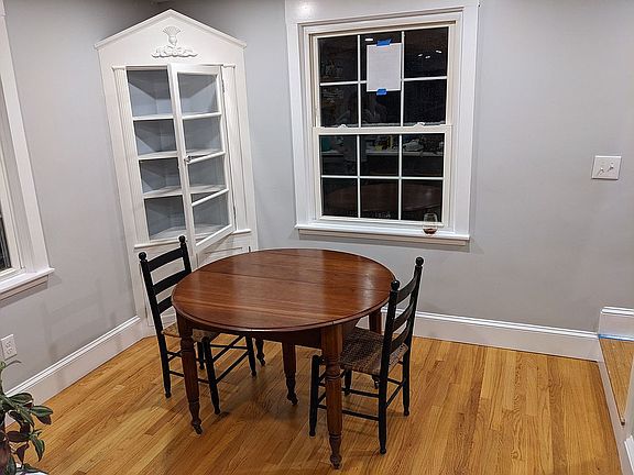 2nd image of 86 Rockland Ave