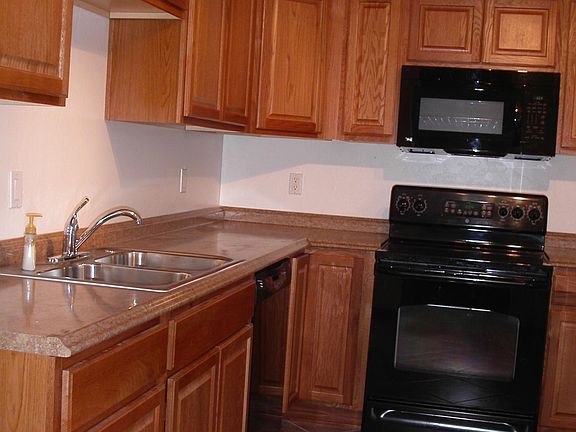 5th image of 5023 S Park Ave Unit 1