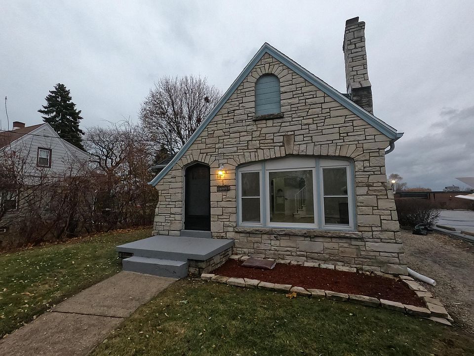 1st image of 6008 S Packard Ave