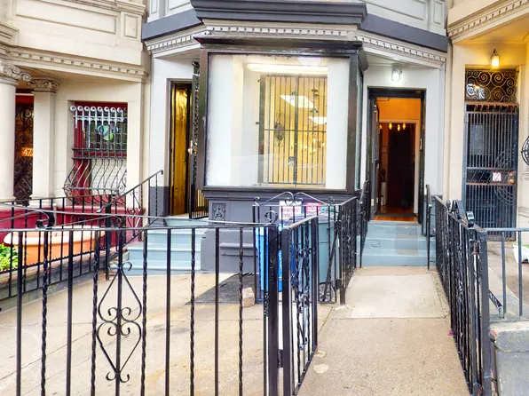 474 West 145th Street image 2 of 22