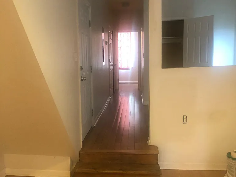 1928 W Diamond St #2 — Photo 7