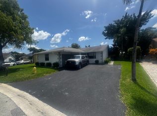 8848 NW 76th Ct, Fort Lauderdale, FL 33321