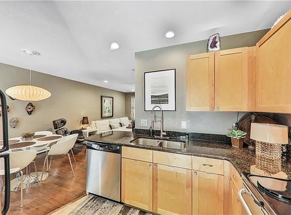 4th image of 4708 Bradford Dr #A