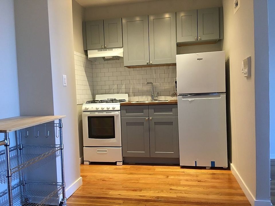 1st image of 41-41 51st St APT 6M