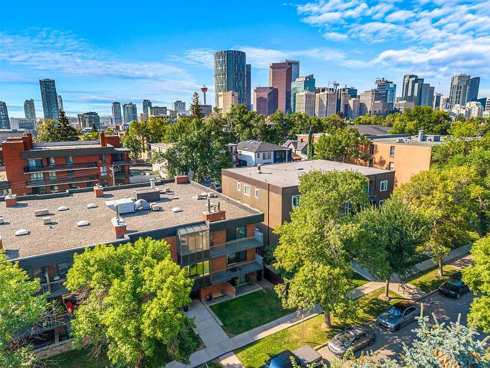 1st image of 345 N 4th Ave NE #301