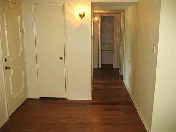5th image of 1501 Salazar St
