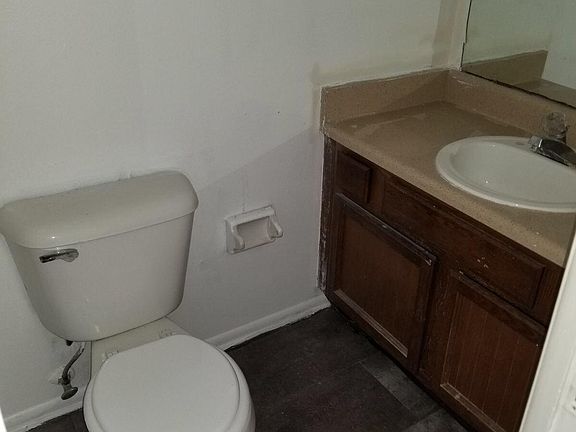 3rd image of 14303 N 18th St APT 8