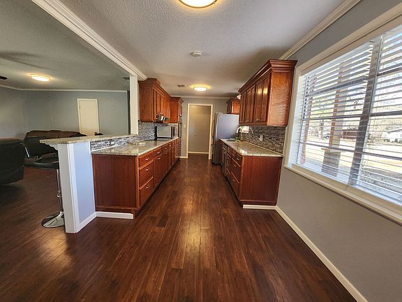 2nd image of 5909 Oak Flat Ave