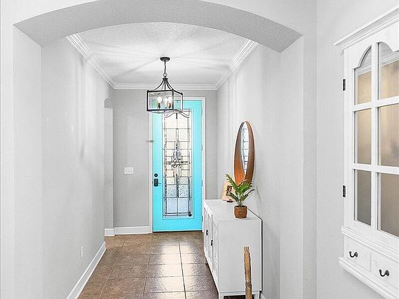 3rd image of 30 Paradise Valley Dr