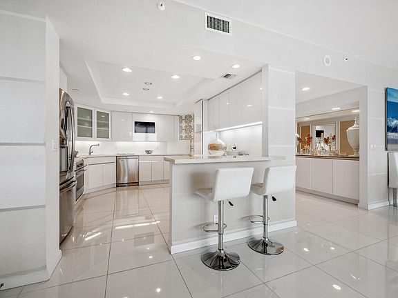 5th image of 2100 S Ocean Blvd APT 607N
