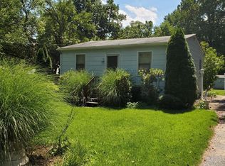 91 Beach Dr, Edgewater, MD 21037