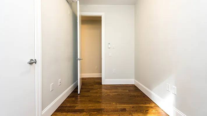 Rented by Nooklyn NYC LLC | media 29