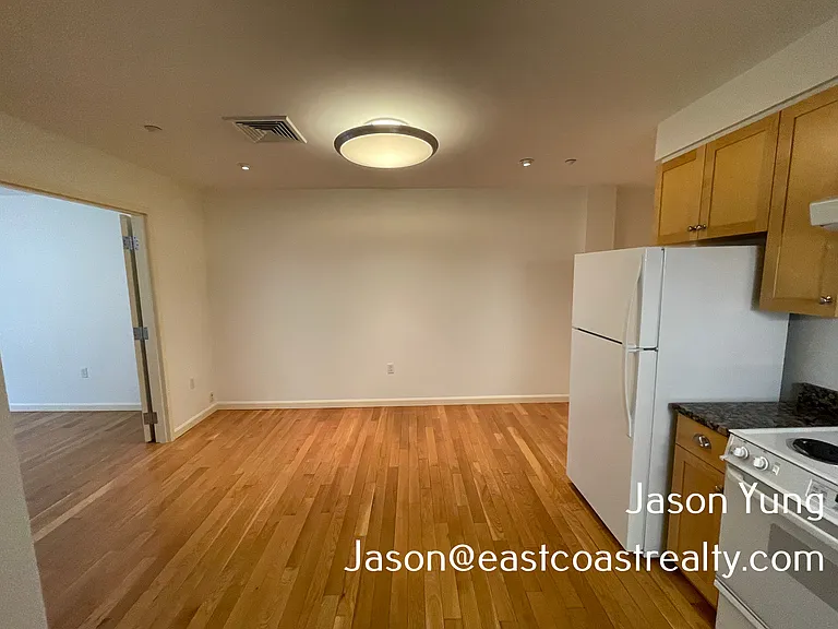 27 Peterborough St #293 — Photo 8