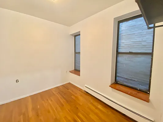 Rented by Crosstown Apartments NYC | media 15