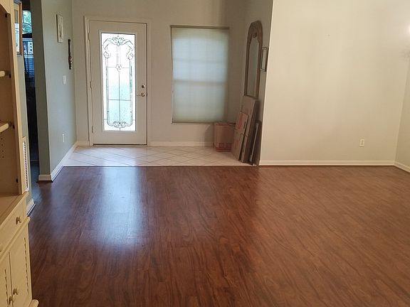 3rd image of 4024 Capland Ave