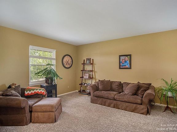 5th image of 973 Country Creek Dr