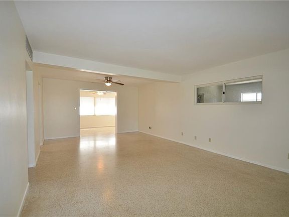 5th image of 107 N Mellonville Ave
