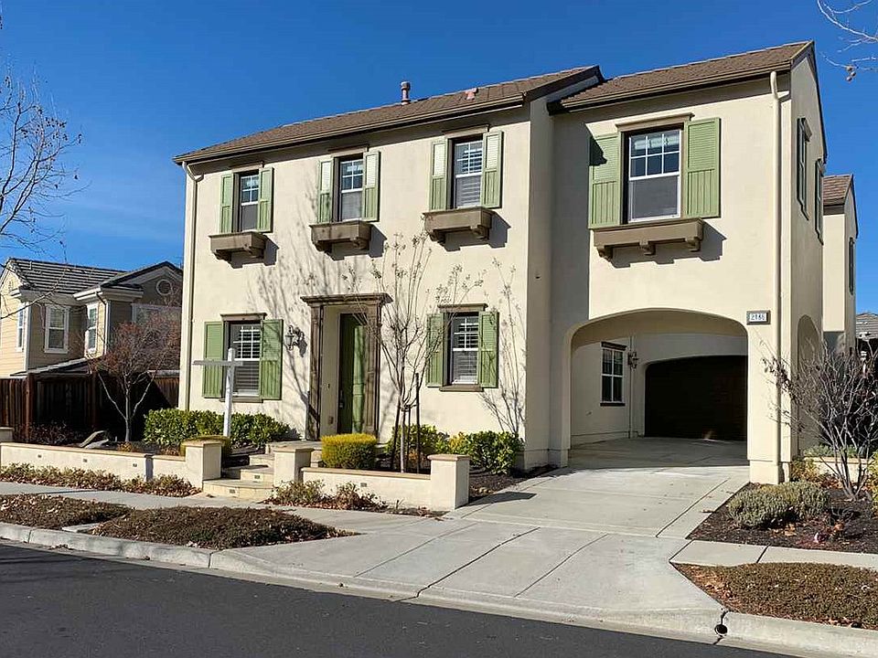 1st image of 2186 Lusitano St
