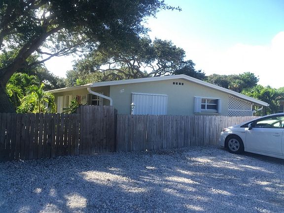 2nd image of 236 Woodland Ave APT 2