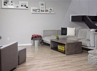 210 E Rucker St, Granbury, TX 76048