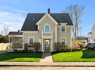 10 Pickwick Rd, Marblehead, MA 01945