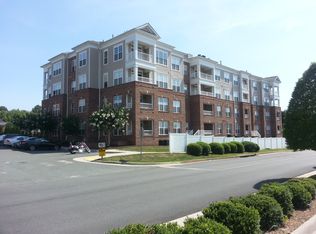1051 Glenwood Station Ln UNIT 302, Charlottesville, VA