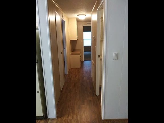 2nd image of 167 Bay Ct