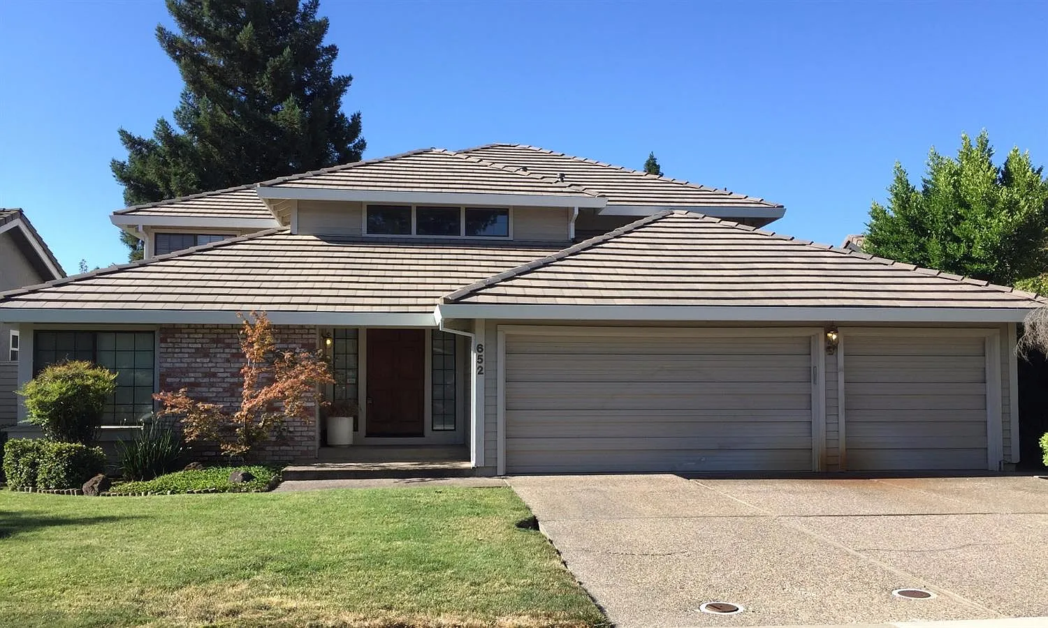 652 Castle River Way photo 1