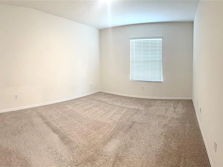 1241 Yellow Finch Dr — Photo 16