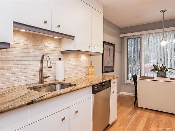 2nd image of 6 Spyglass Dr