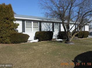 11 W 9th St, Waynesboro, PA 17268
