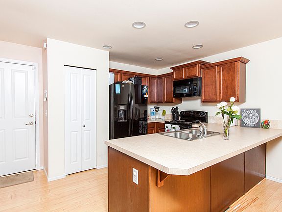 5th image of 19920 18th Avenue Ct E