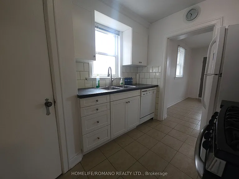 57 Trowell Ave — Photo 9