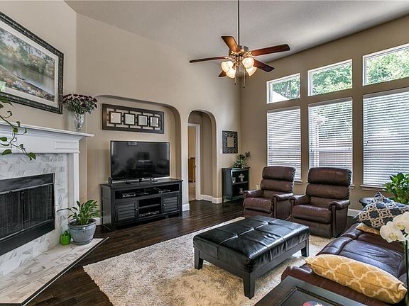 4th image of 8349 Saint Clair Dr
