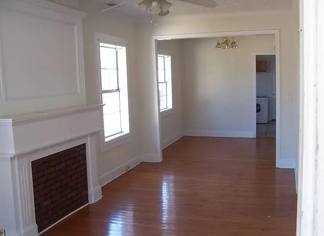 2 bed, 1000 sqft, $2,500 — Photo 4